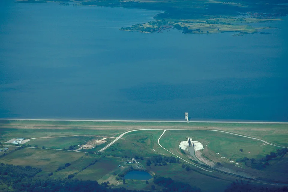 Archival aerial view of Ray Roberts Lake and Dam in Denton County, Texas, in the northern Dallas–Fort Worth region